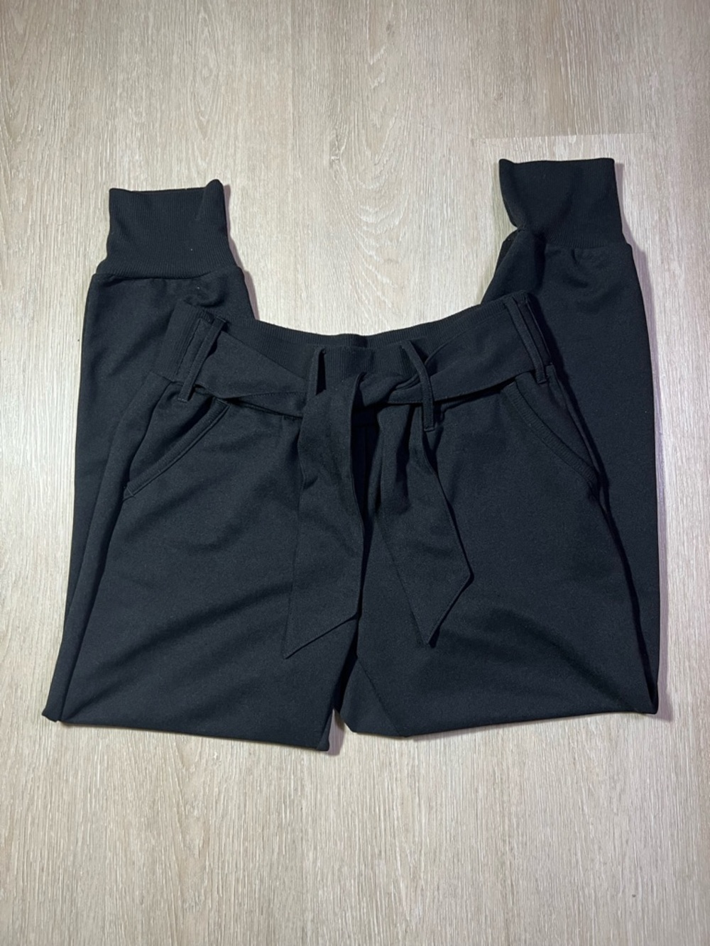 Women’s Black Tie-Waist Dressy Jogger Pants Women's Medium
